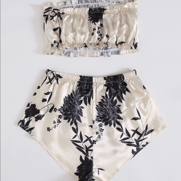 New Floral Bandeau & Short Pj Set - Picture 2 of 3